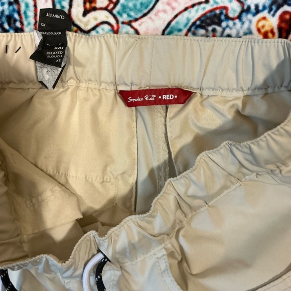 New Women's Cream Joggers with Pockets Sz XS - Picture 7 of 8